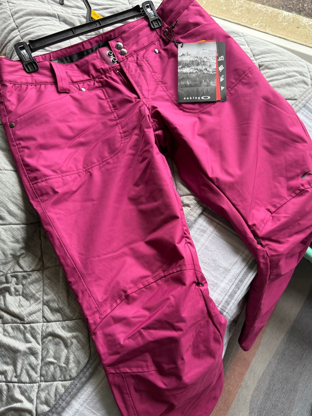 Oakley Women's Bright Magenta Ski Pants